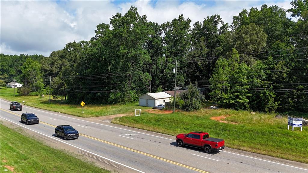 5895 Cumming Highway Property Photo 4