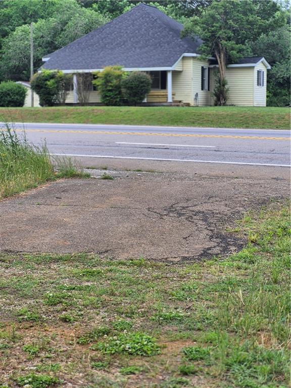 5895 Cumming Highway Property Photo 14