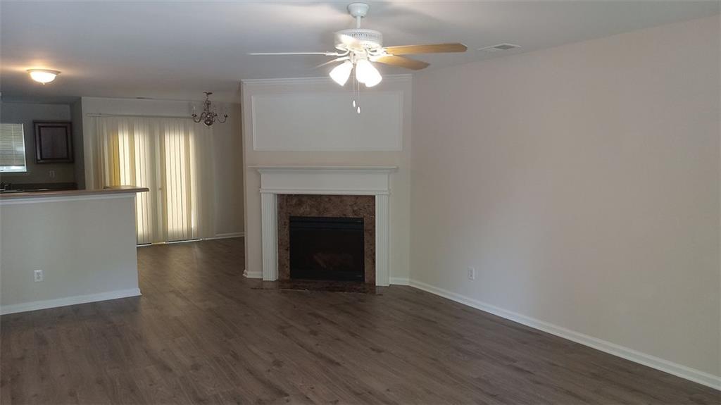 755 Crestwell Circle Sw Property Photo 3