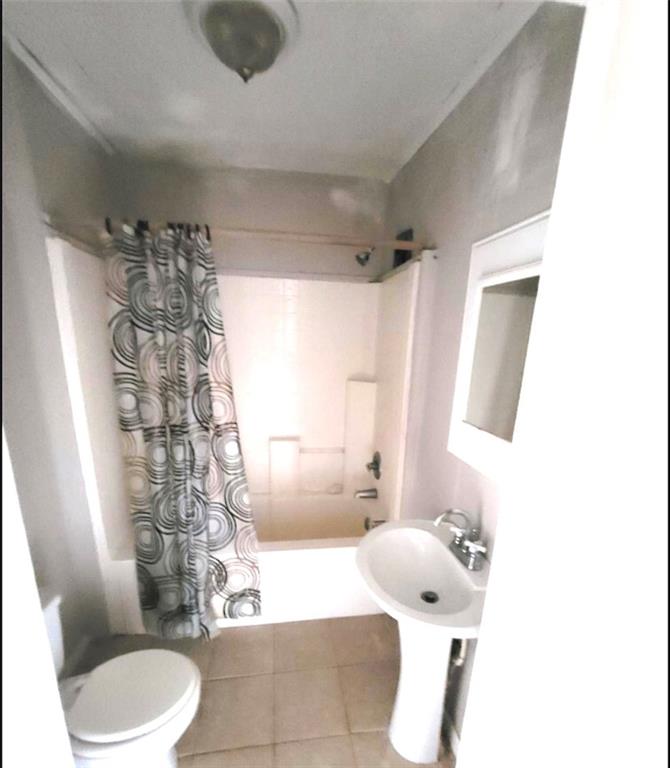 6835 Roosevelt Highway Property Photo 8