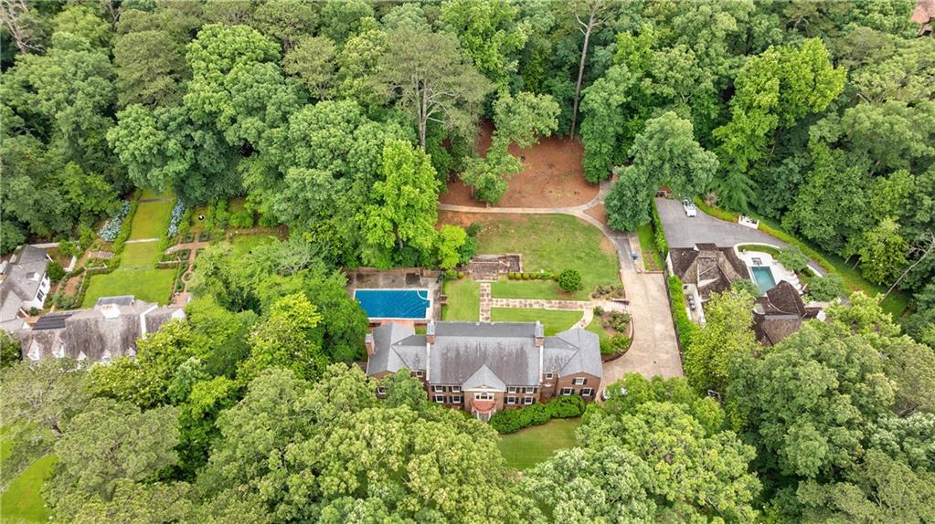 280 Blackland Road Nw Property Photo 3