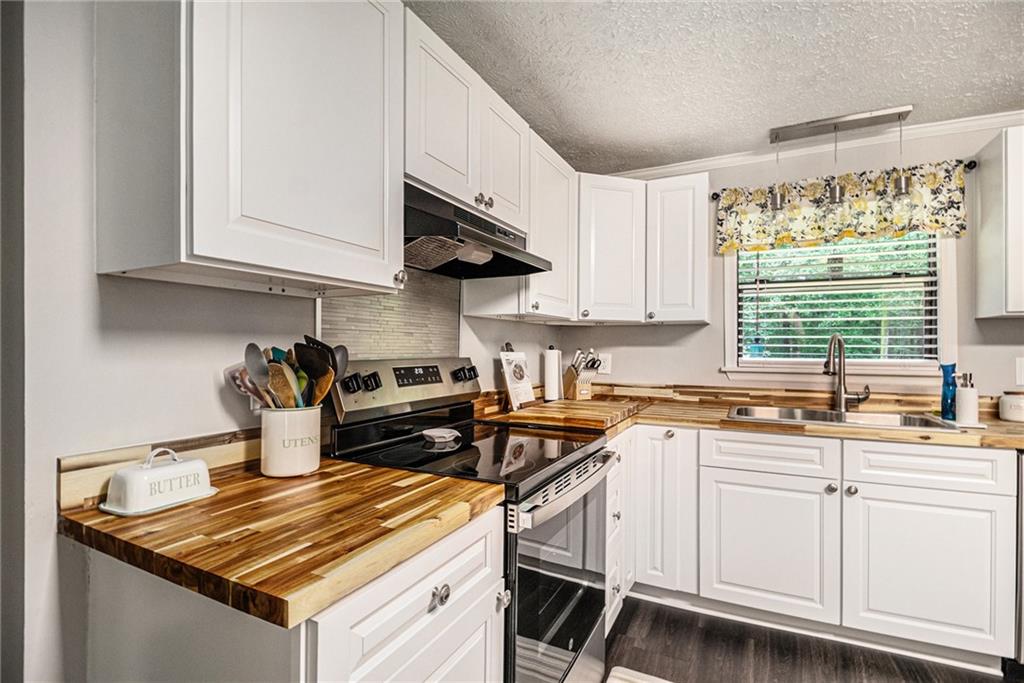 147 Lincoln Street Property Photo 8