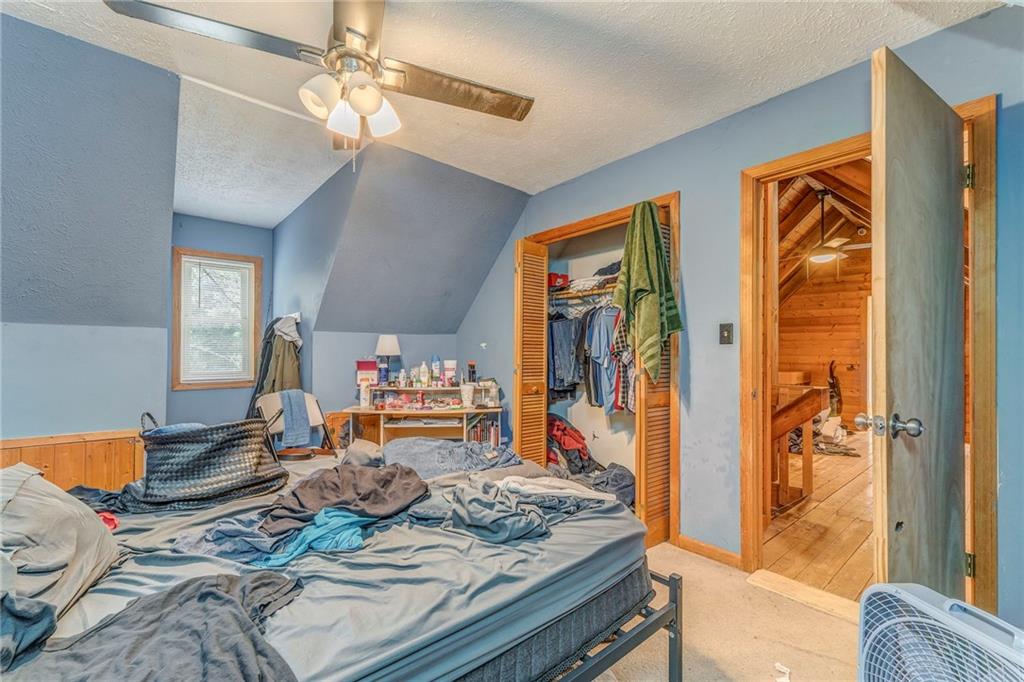 519 E Valley Road Ne Property Photo 18