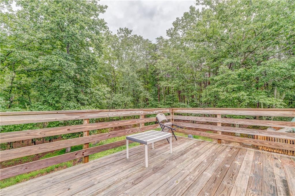 519 E Valley Road Ne Property Photo 25