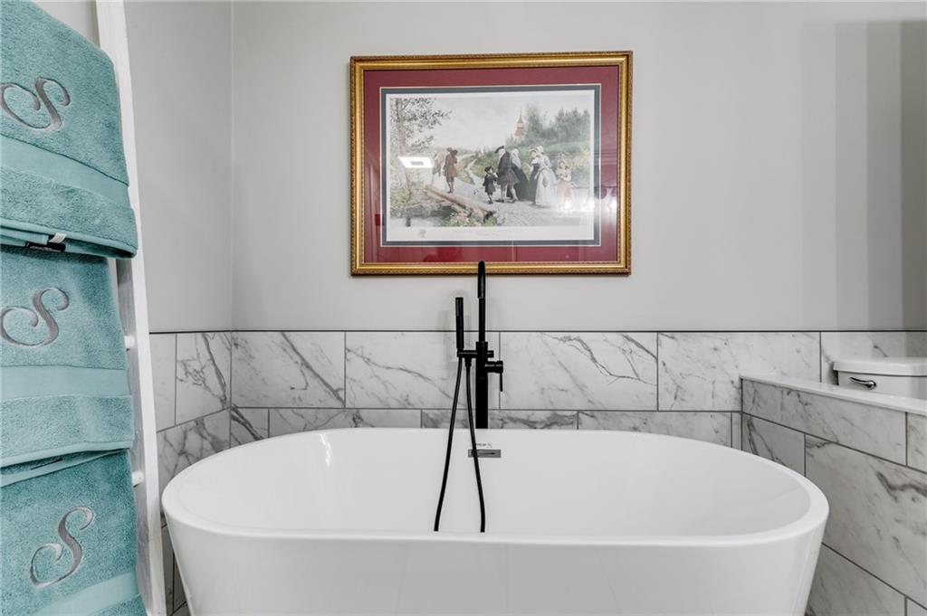 212 Teepee Trl Property Photo 14