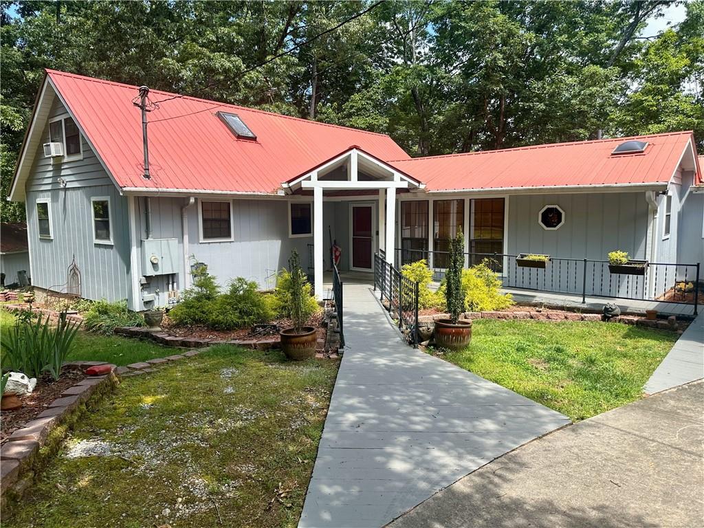 226 Hawk Hill Ln Property Photo 1