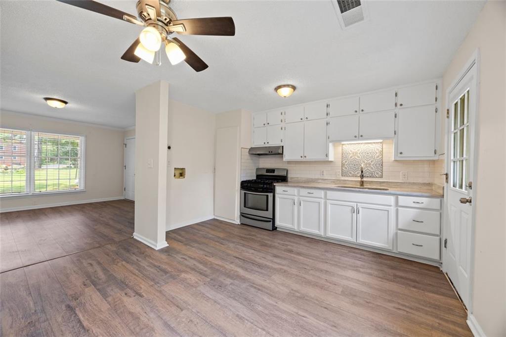135 E Hill Street Unit 22 Property Photo 13