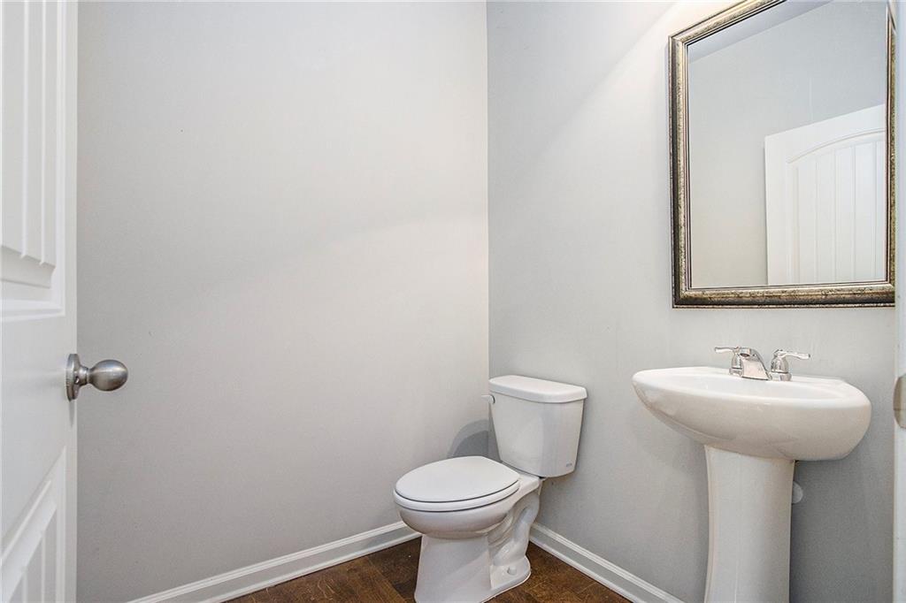 3005 Nicholas Dr Property Photo 16