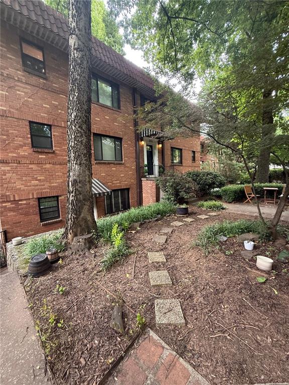 314 3RD Street NE Unit 4 Property Photo 1