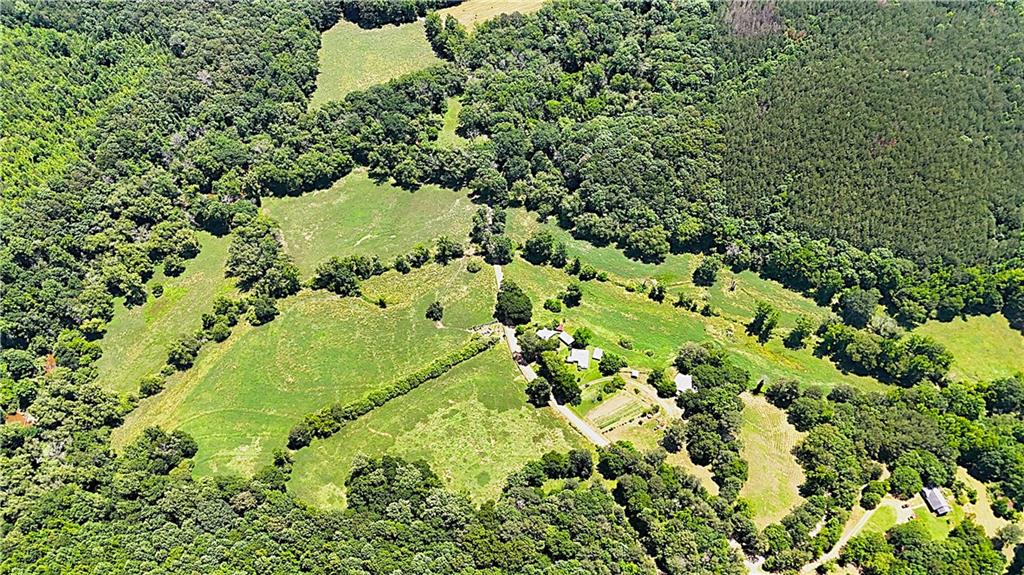400 Kelley Road Property Photo 1