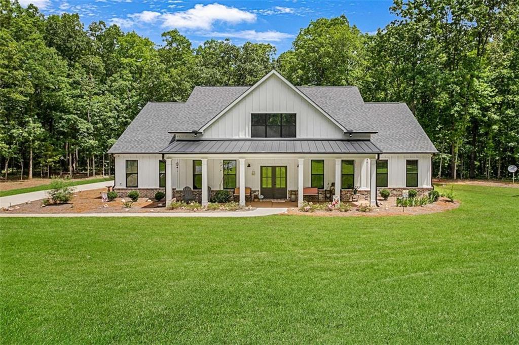 1505 Willis Road Property Photo 1