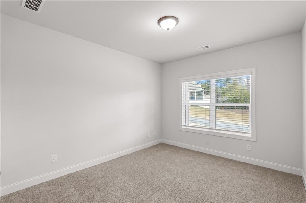 1038 Red Oak Lane Property Photo 21