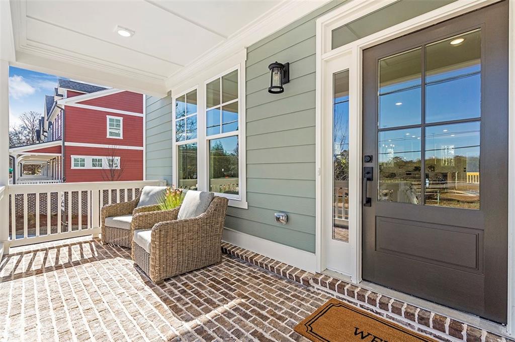 164 Palm Street Property Photo 4