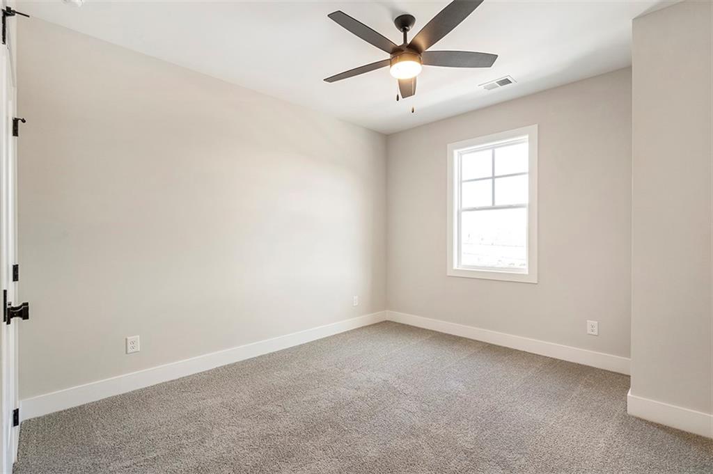 164 Palm Street Property Photo 28