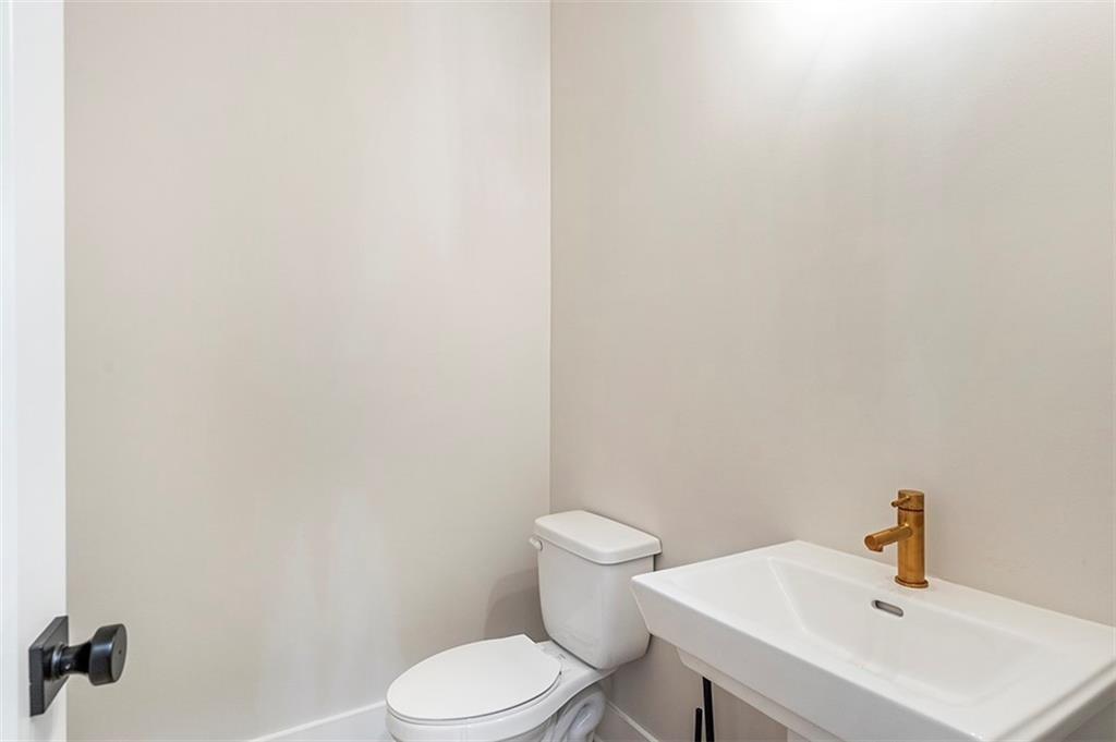 164 Palm Street Property Photo 34