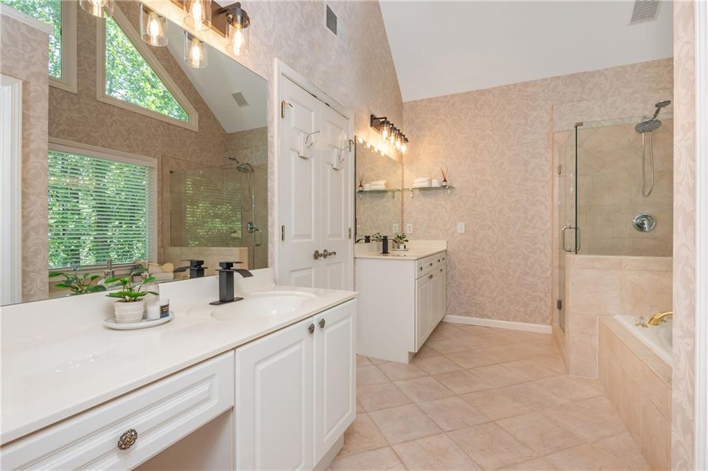 1645 Wynridge Path Property Photo 27