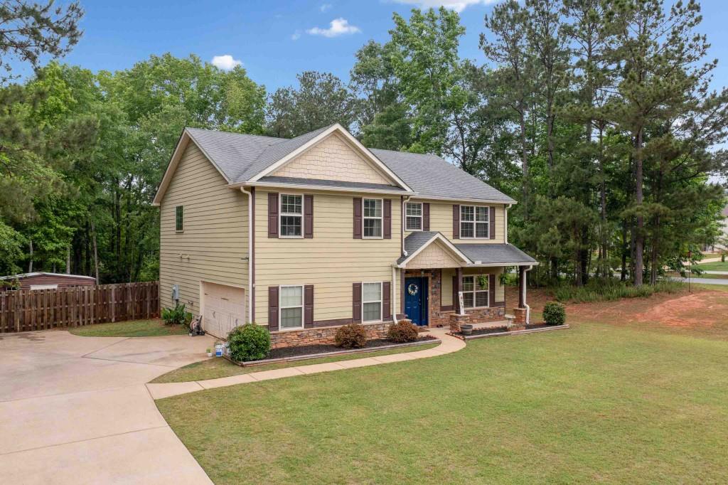 14 Oak Leaf Way Property Photo 1