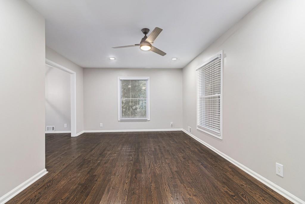 3695 Fox Hills Drive Se Property Photo 5