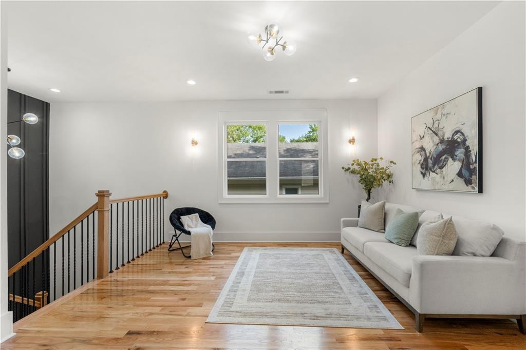 224 Cambridge Avenue Property Photo 11