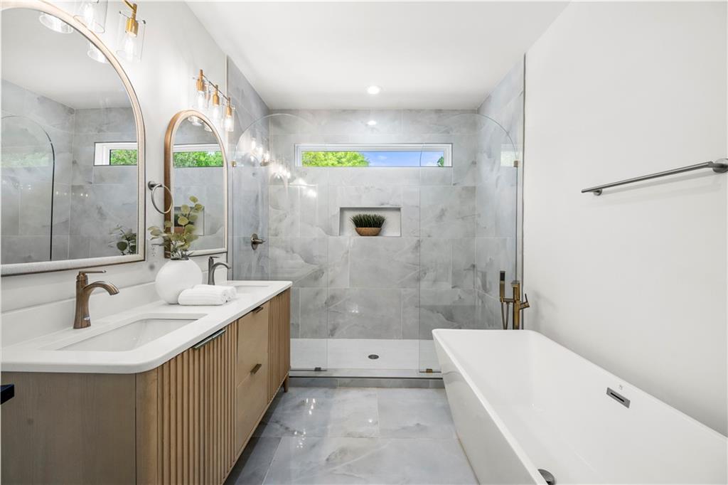 224 Cambridge Avenue Property Photo 18