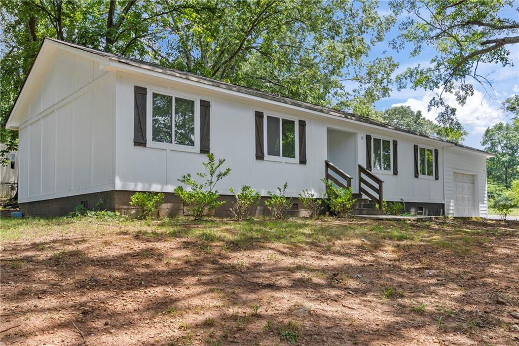 10 Caroline Drive Property Photo 2