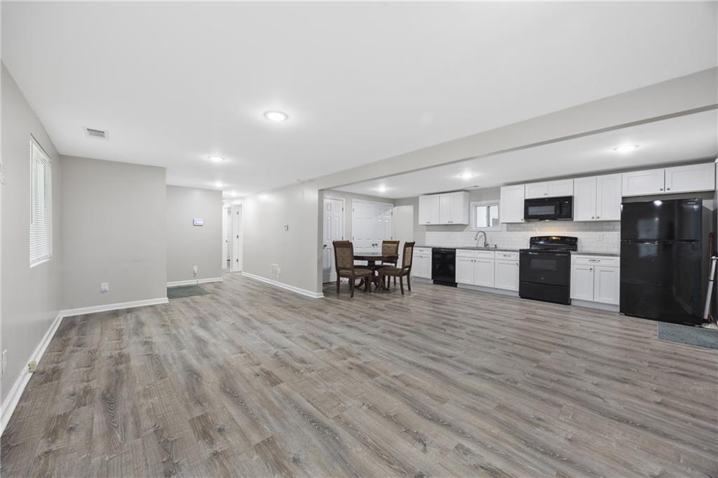 10 Caroline Drive Property Photo 4