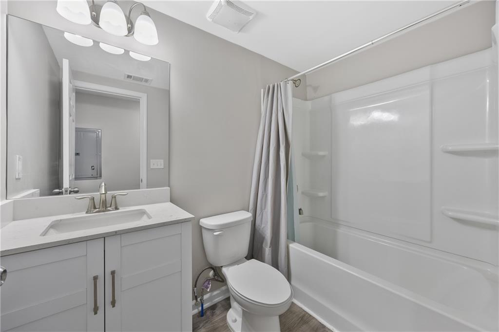 10 Caroline Drive Property Photo 18