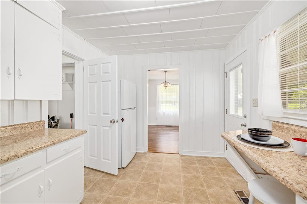 322 Scott Street Property Photo 8