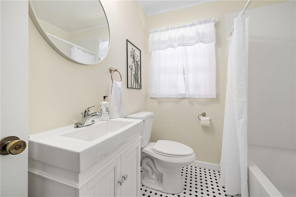 322 Scott Street Property Photo 12