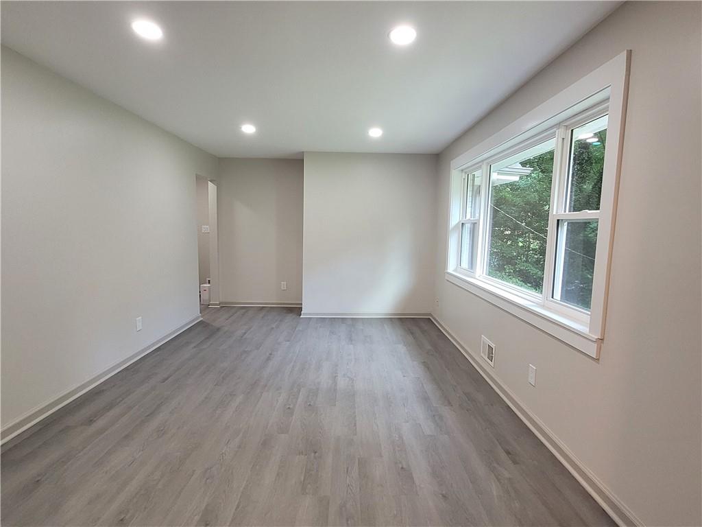 2926 Monterey Drive Property Photo 3