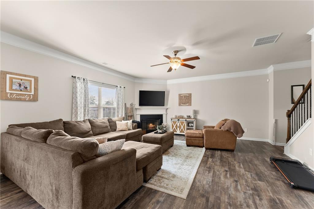 1109 Blind Brook Circle Property Photo 8