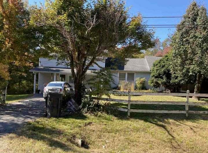 7606 Highway 95 Property Photo 1