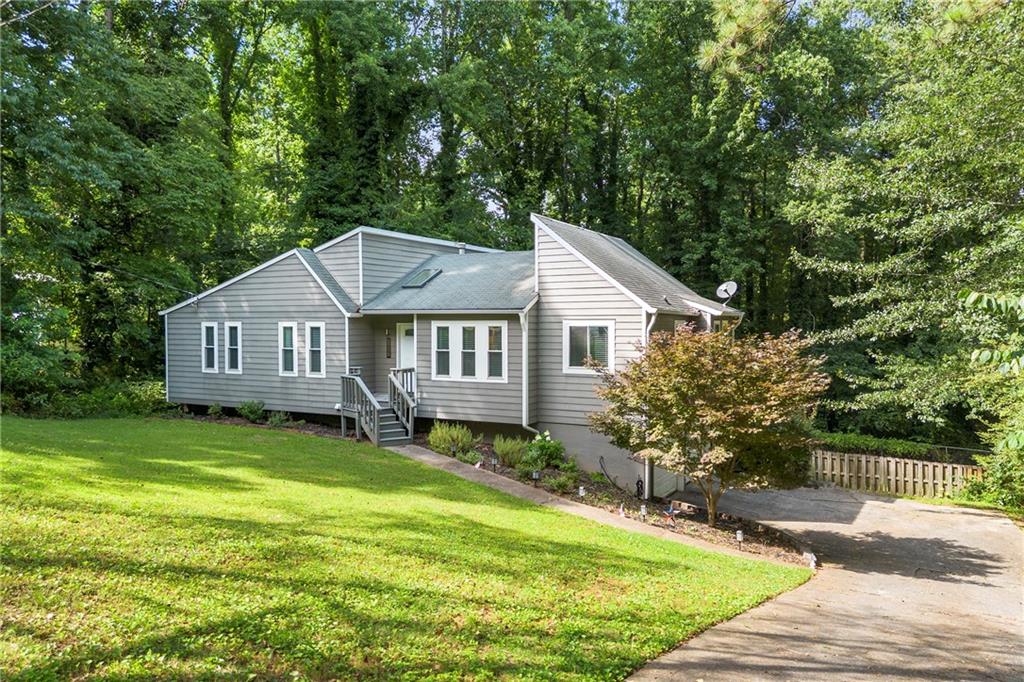 139 Bramble Oak Drive Property Photo 2