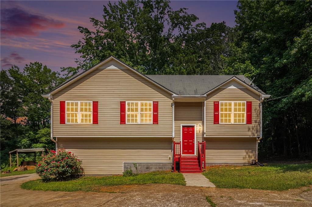 2233 S Van Wert Road Property Photo 1