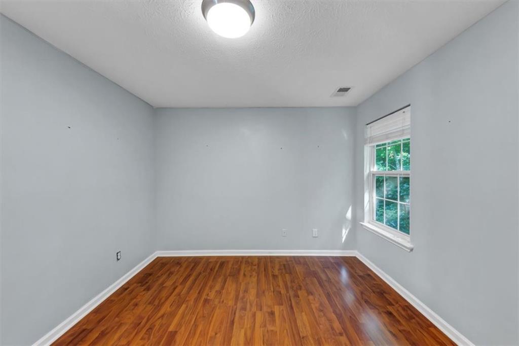 1532 Milford Place Sw Property Photo 22