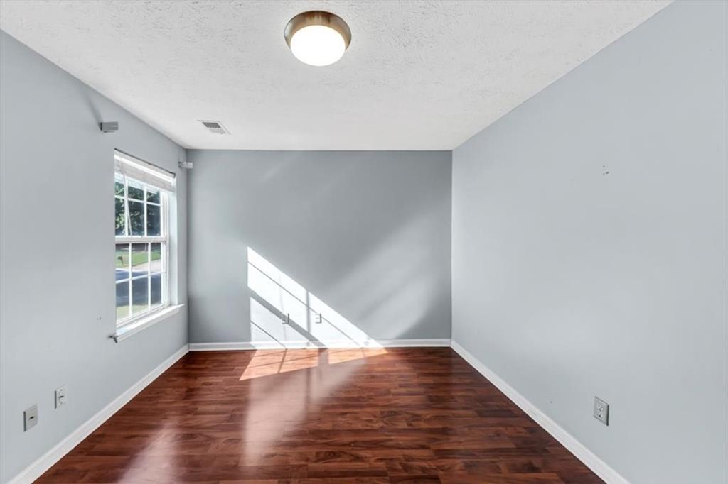 1532 Milford Place Sw Property Photo 26