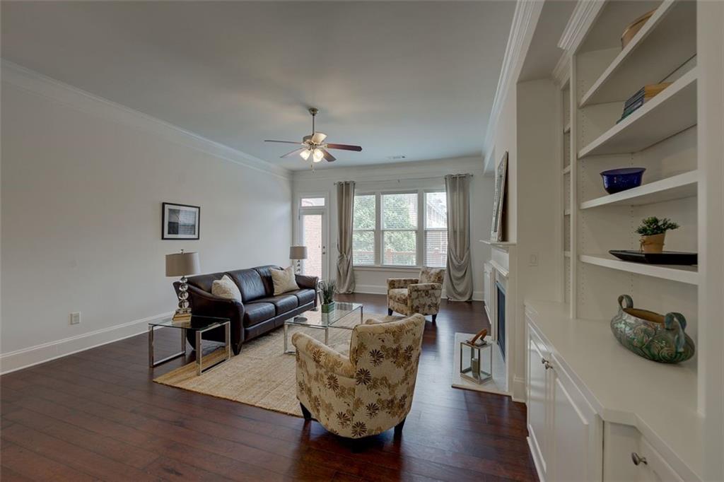 421 Alderwood Street Property Photo 12
