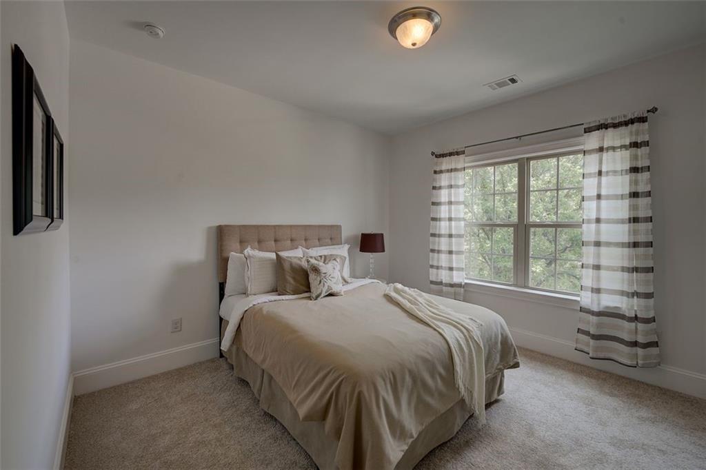 421 Alderwood Street Property Photo 26