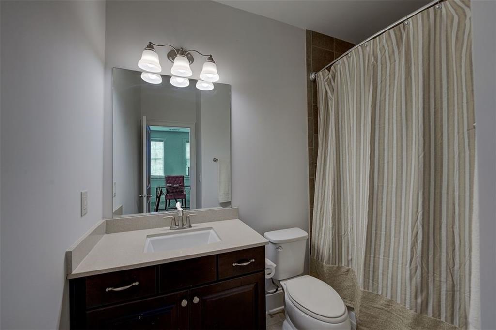 421 Alderwood Street Property Photo 31