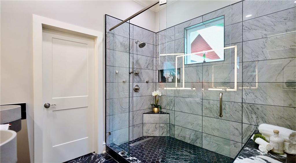 2425 Birmingham Road Property Photo 11