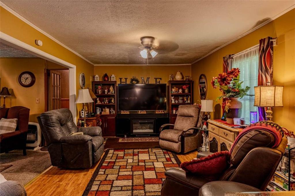35 Harris Loop Property Photo 9