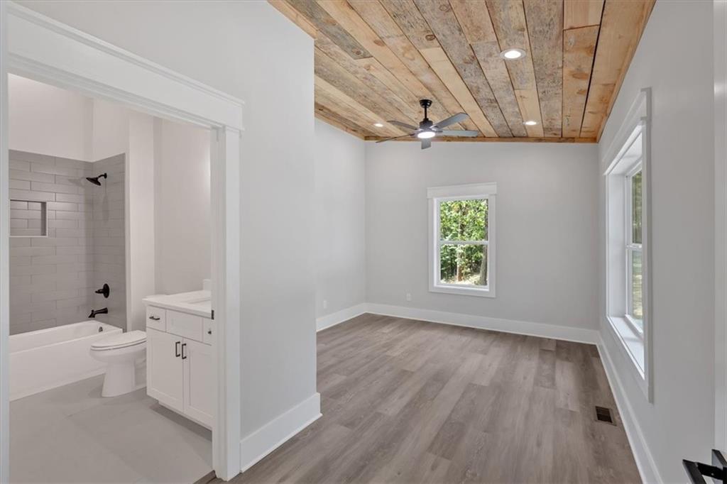 182 Stirratt Road Property Photo 17