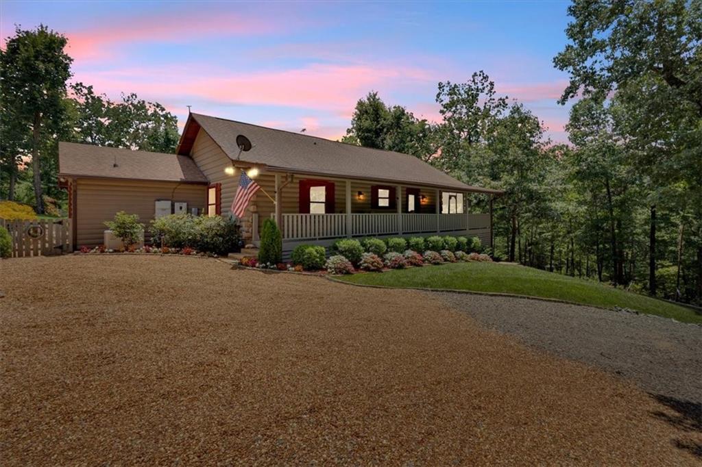 1528 Faith Court Property Photo 3