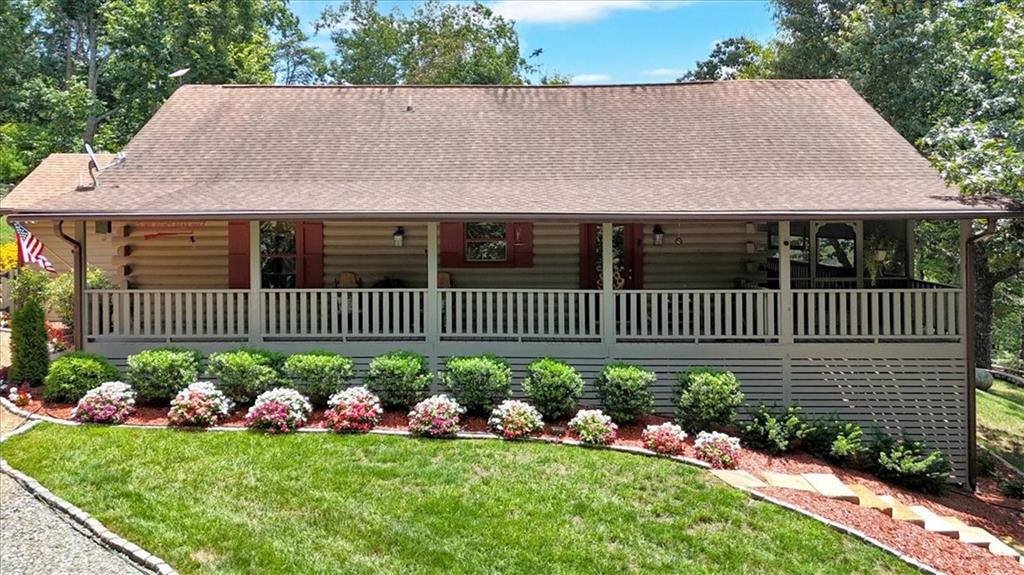 1528 Faith Court Property Photo 4