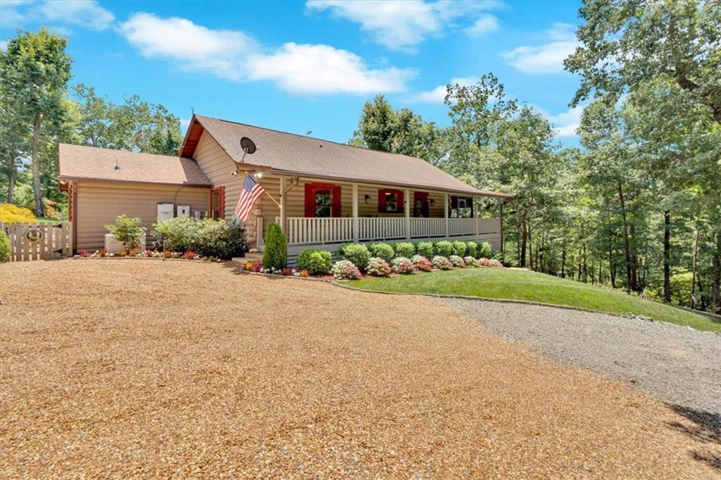 1528 Faith Court Property Photo 6