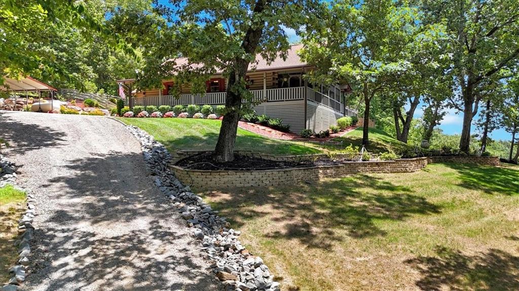 1528 Faith Court Property Photo 8