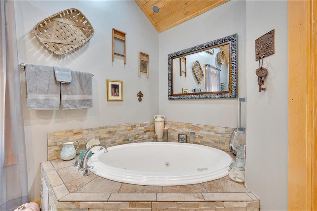 1528 Faith Court Property Photo 30