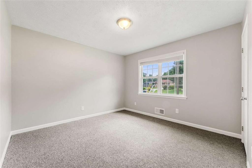 3027 Lakeridge Drive Property Photo 13