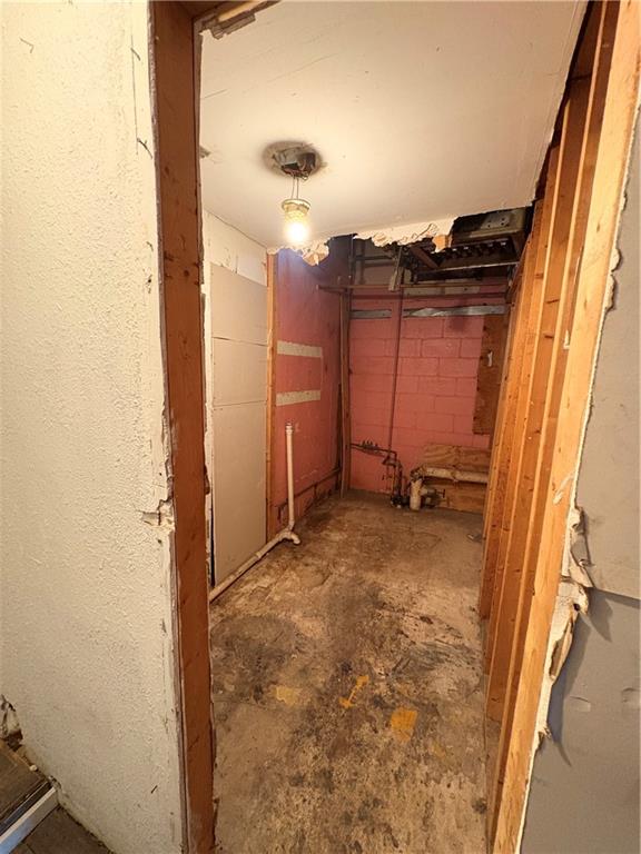 1825.5 Delowe Drive Sw Property Photo 5