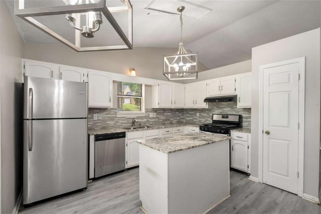 5521 Winslow Crossing Property Photo 7